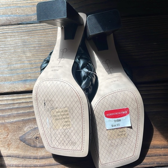 NWT Jessica Simpson Quilted Black Zaliye Sandal - Picture 6 of 6